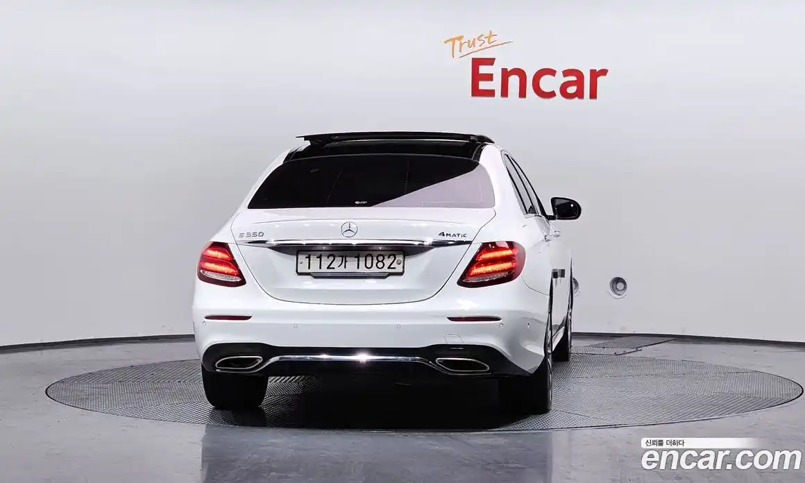 Mercedes-Benz E-Class 2020 2.0 Автомат в Москве № 161541, фото 4