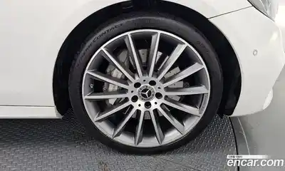 Mercedes-Benz E-Class 2020 2.0 Автомат в Москве № 161541, миниатюра 5