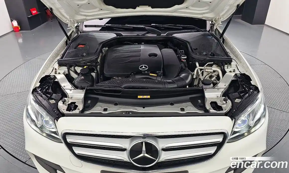 Mercedes-Benz E-Class 2020 2.0 Автомат в Москве № 161541, фото 6