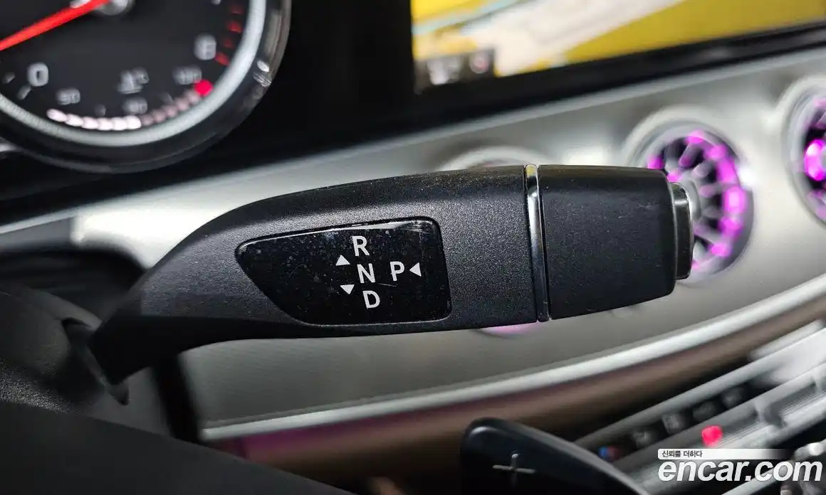 Mercedes-Benz E-Class 2017 2.0 Автомат в Москве № 161665, фото 19