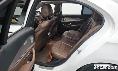 Mercedes-Benz E-Class 2017 2.0 Автомат в Москве № 161665, миниатюра 3