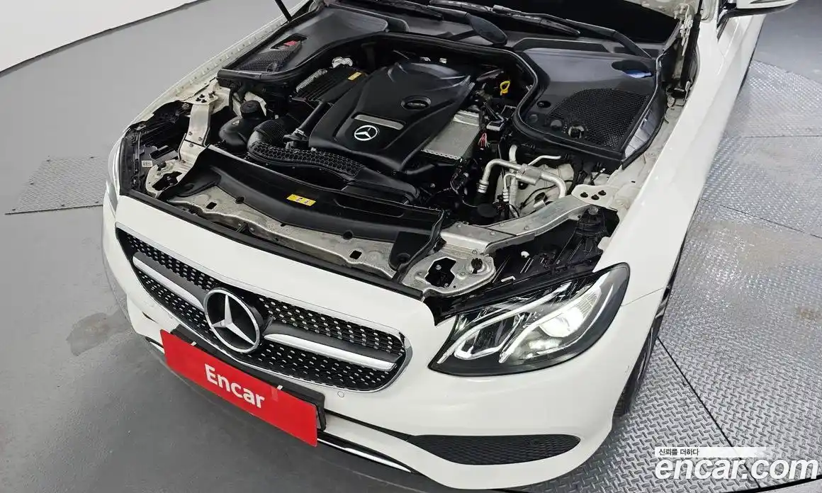 Mercedes-Benz E-Class 2017 2.0 Автомат в Москве № 161665, фото 4