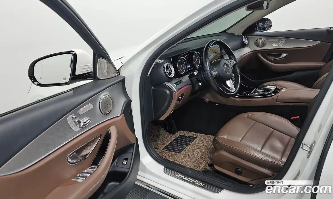 Mercedes-Benz E-Class 2017 2.0 Автомат в Москве № 161665, фото 5