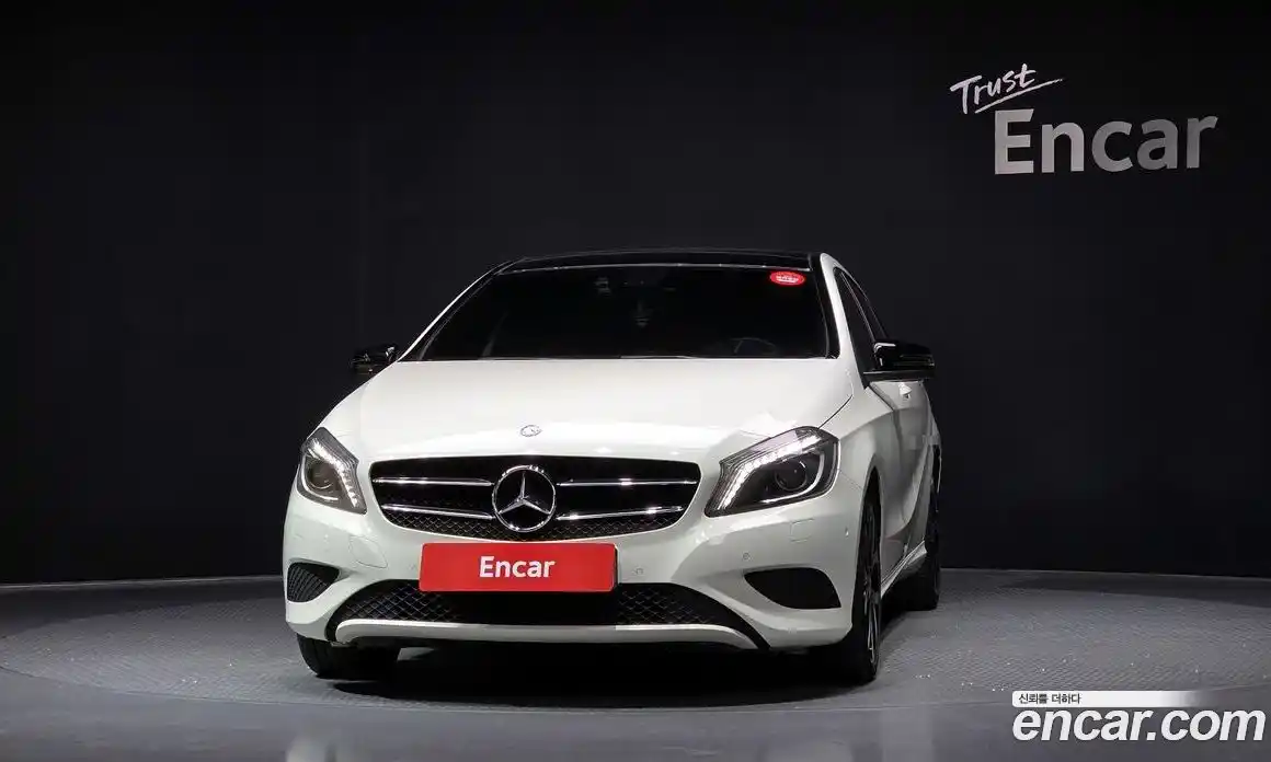 Mercedes-Benz A-Class 2014 1.8 Автомат в Москве № 161730, фото 11