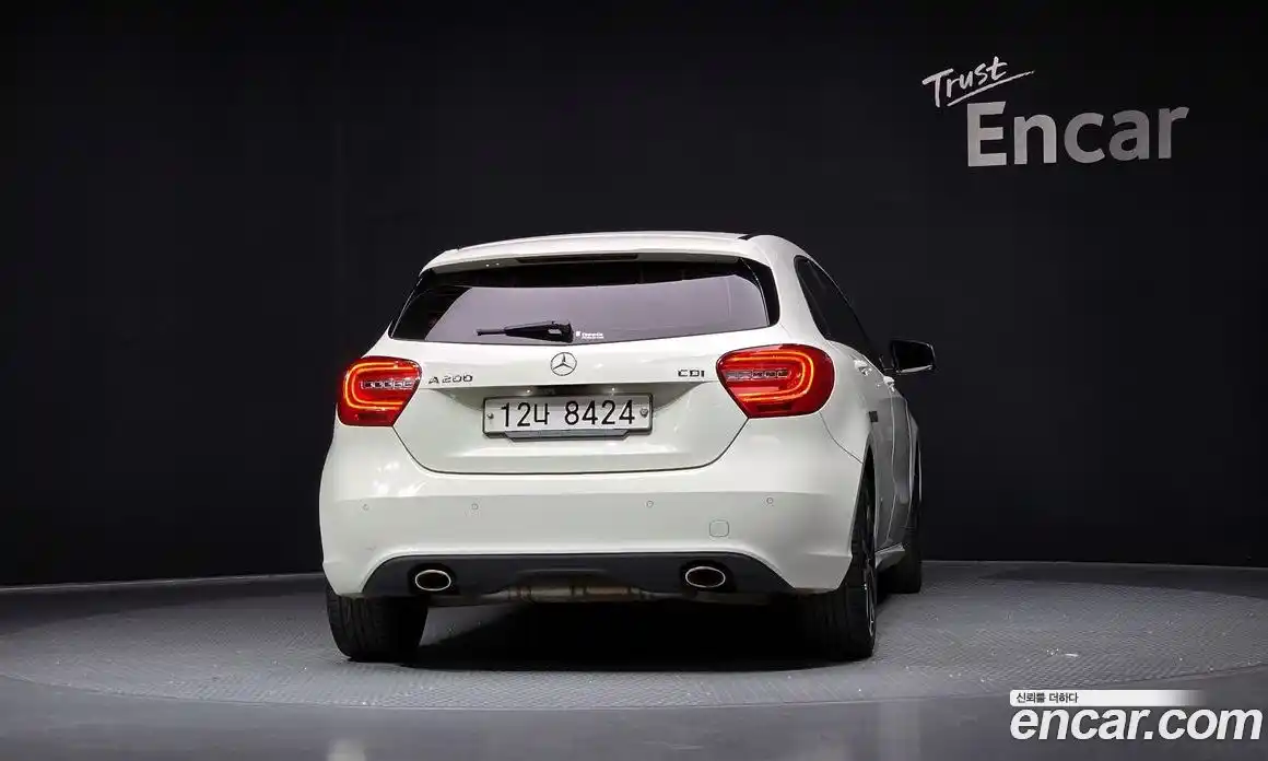 Mercedes-Benz A-Class 2014 1.8 Автомат в Москве № 161730, фото 12