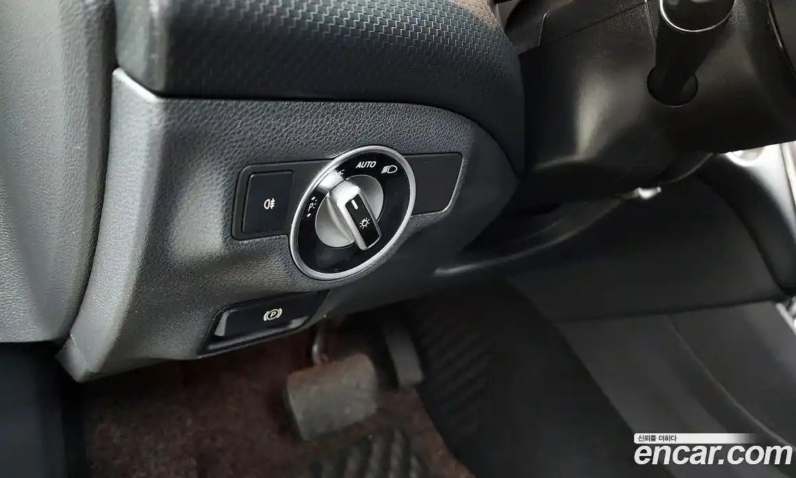 Mercedes-Benz A-Class 2014 1.8 Автомат в Москве № 161730, фото 13