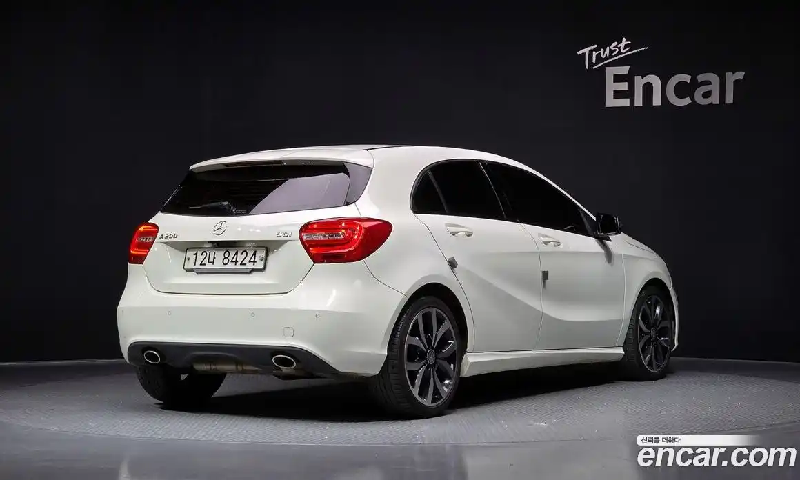 Mercedes-Benz A-Class 2014 1.8 Автомат в Москве № 161730, фото 15