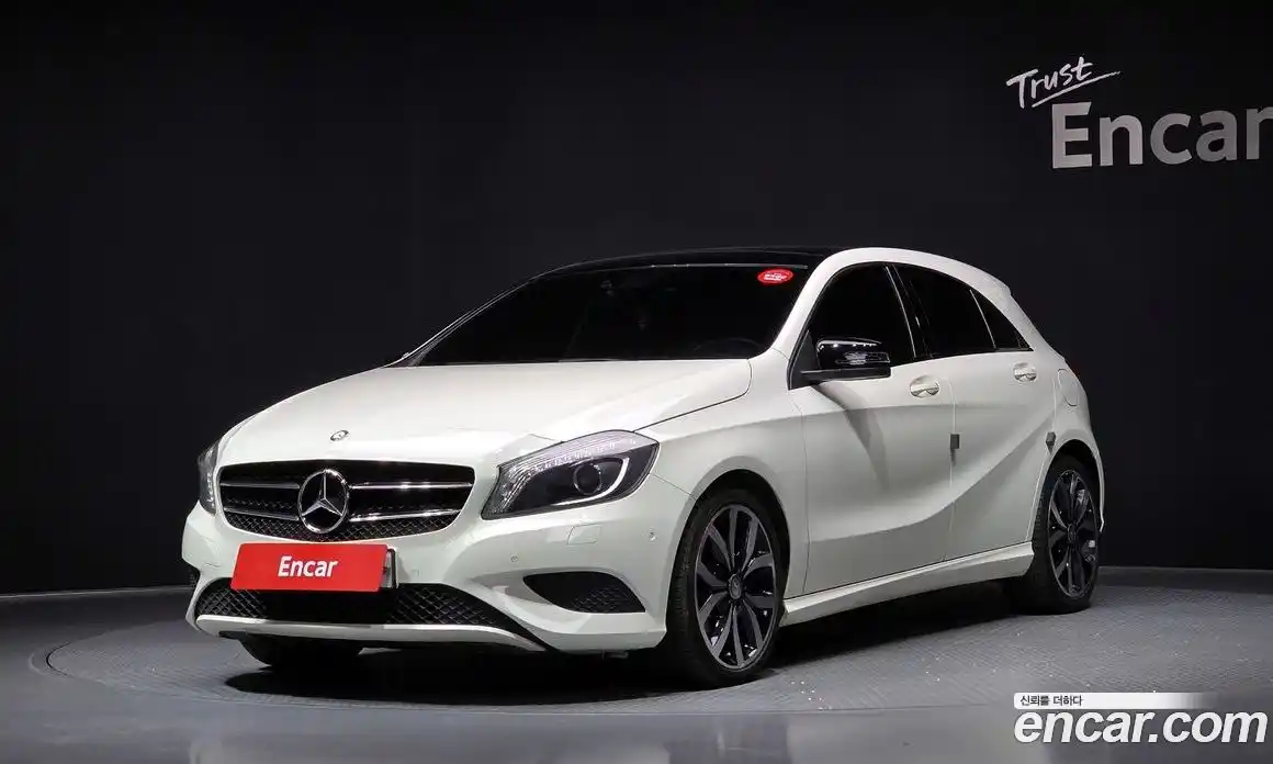 Mercedes-Benz A-Class 2014 1.8 Автомат в Москве № 161730, фото 16