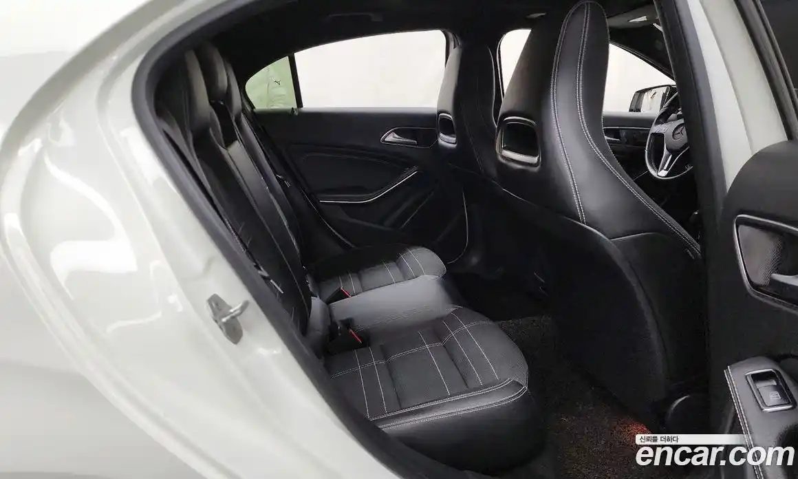 Mercedes-Benz A-Class 2014 1.8 Автомат в Москве № 161730, фото 20