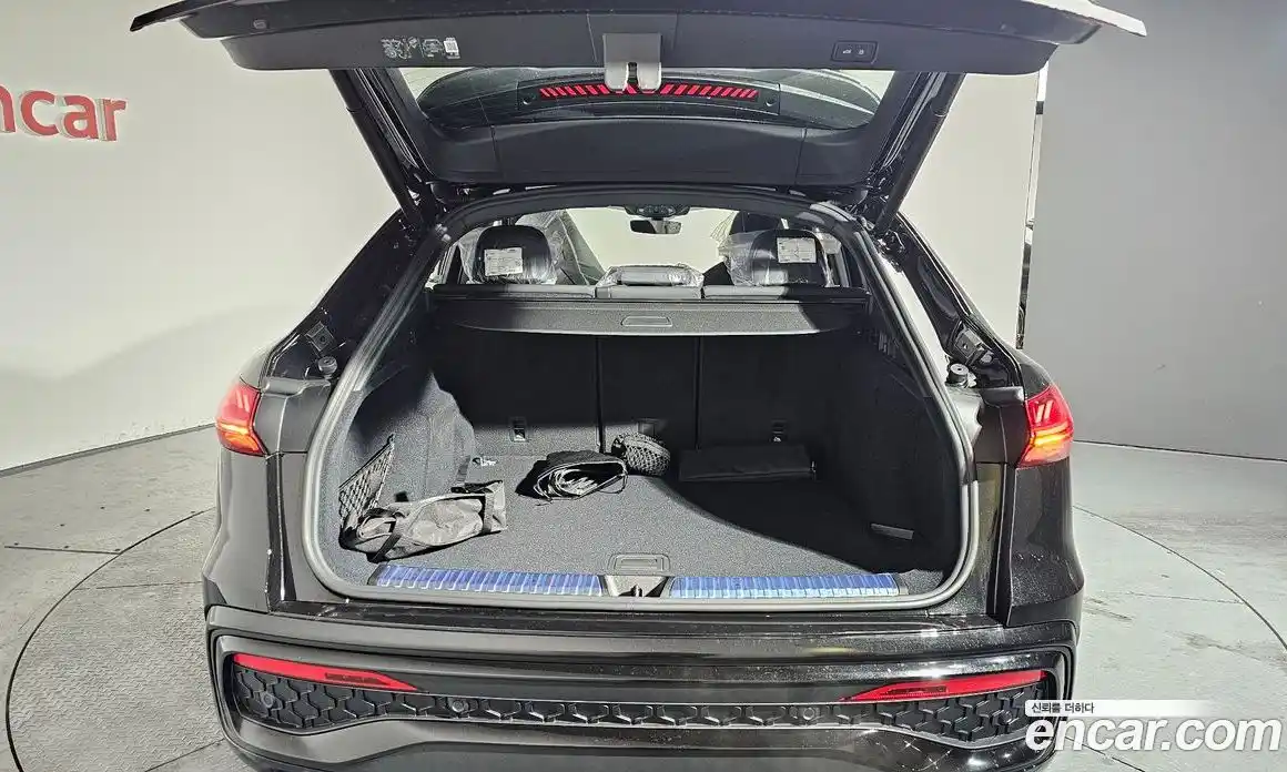 Audi Q5 2025 2.0 Автомат в Москве № 162233, фото 1