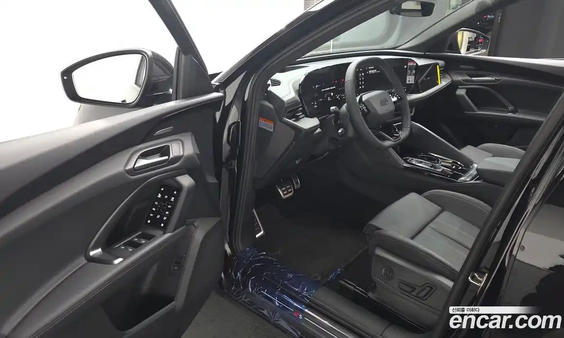 Audi Q5 2025 2.0 Автомат в Москве № 162233, фото 3