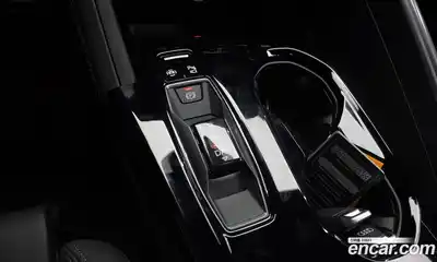 Audi Q5 2025 2.0 Автомат в Москве № 162233, миниатюра 9