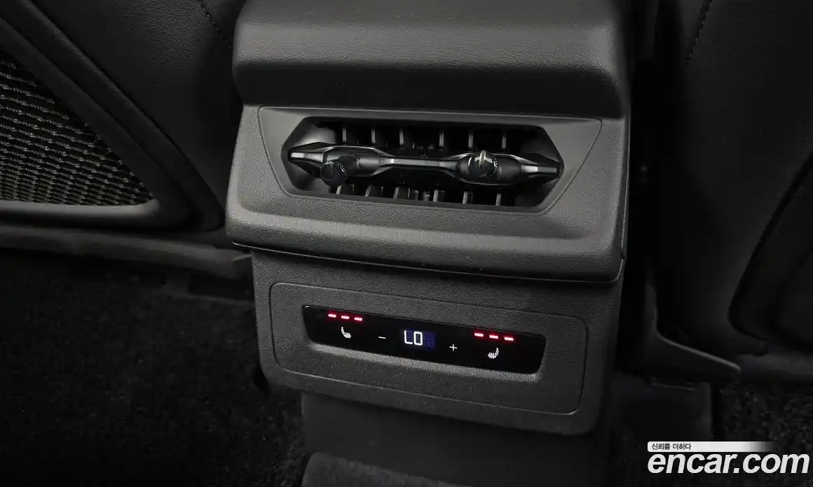 Audi Q6 e-tron 2025 0.2 Автомат в Москве № 162245, фото 19