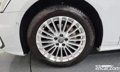 Audi A6 2021 2.0 Автомат в Москве № 162494, миниатюра 5