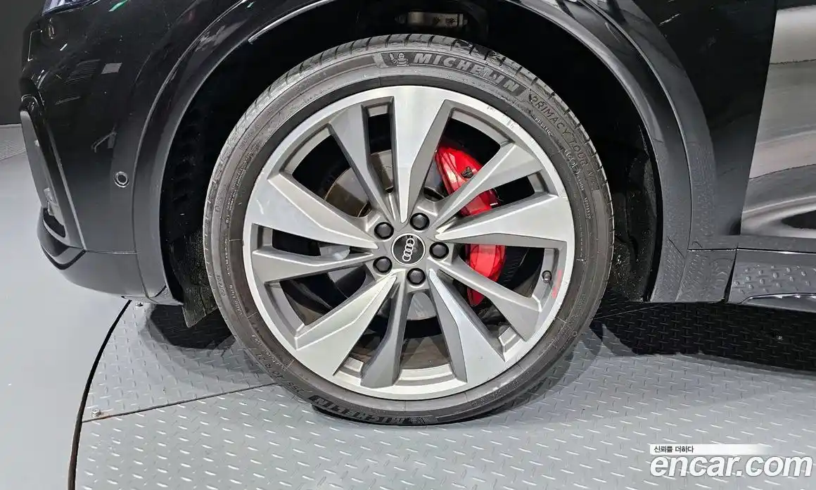 Audi SQ5 2022 3.0 Автомат в Москве № 163581, фото 7