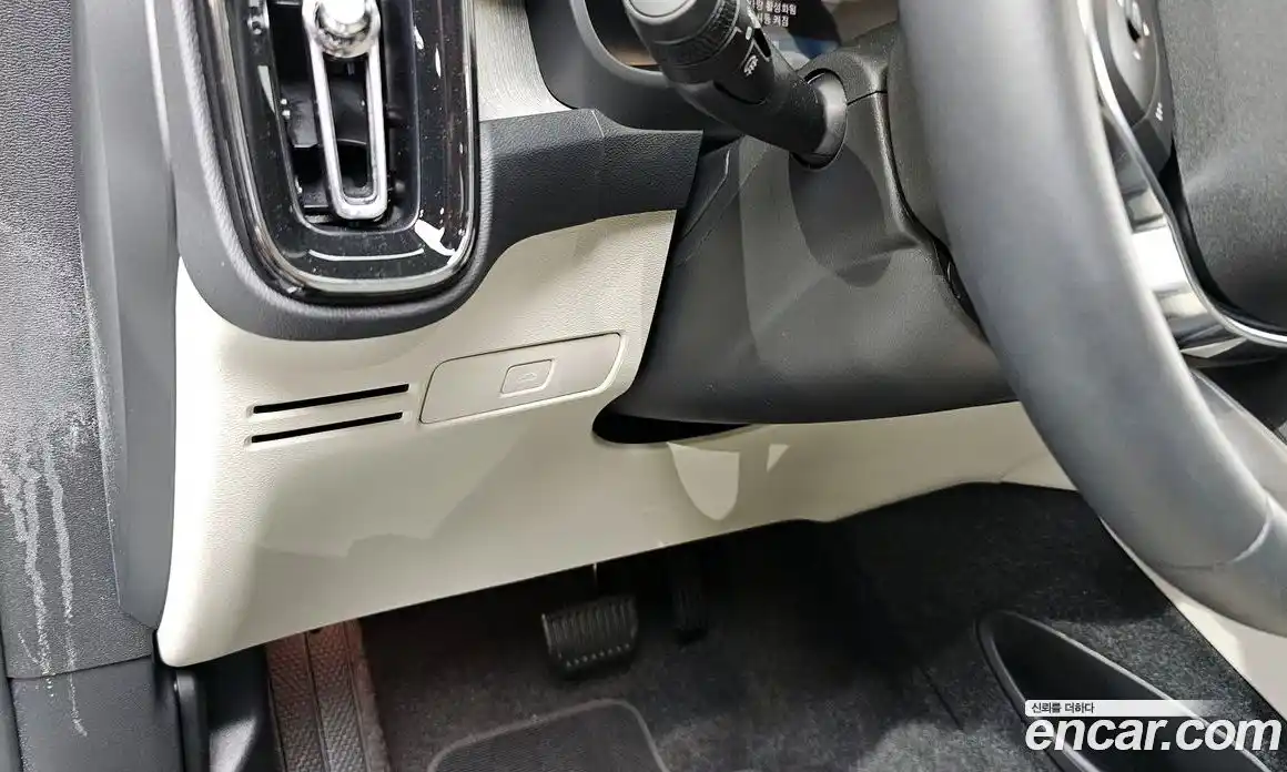 Volvo XC40 2024 2.0 Автомат в Москве № 164183, фото 19