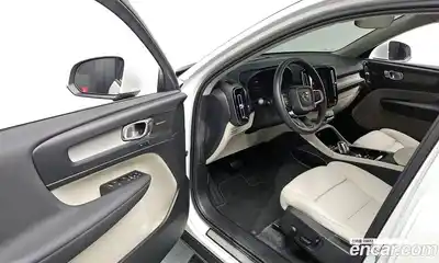 Volvo XC40 2024 2.0 Автомат в Москве № 164183, миниатюра 8