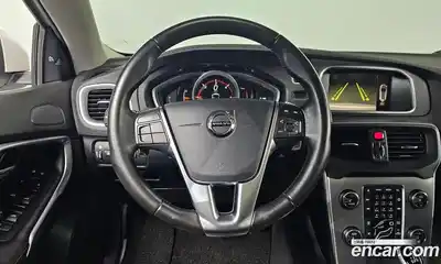 Volvo V40 2018 2.0 Автомат в Москве № 164674, миниатюра 10