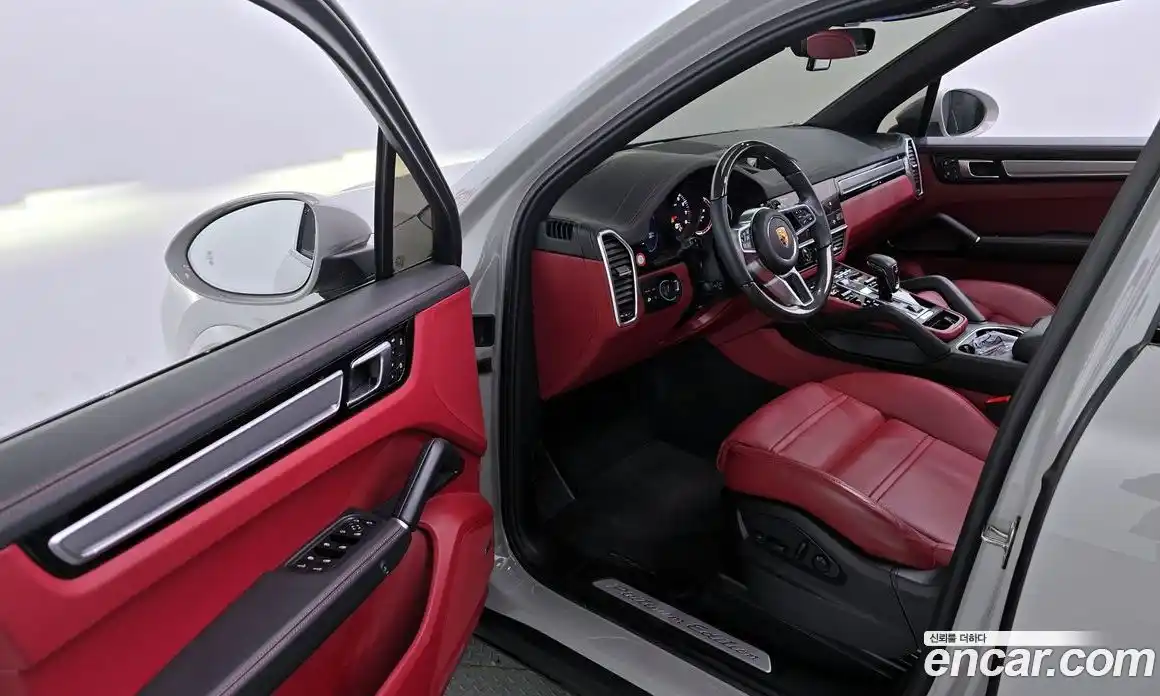 Porsche Cayenne 2023 3.0 Автомат в Москве № 164979, фото 10