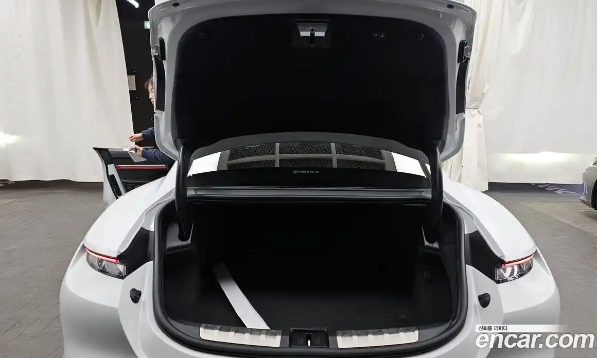 Porsche Taycan 2021 0.1 Автомат в Москве № 165490, фото 17