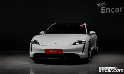 Porsche Taycan 2021 0.1 Автомат в Москве № 165490, миниатюра 5