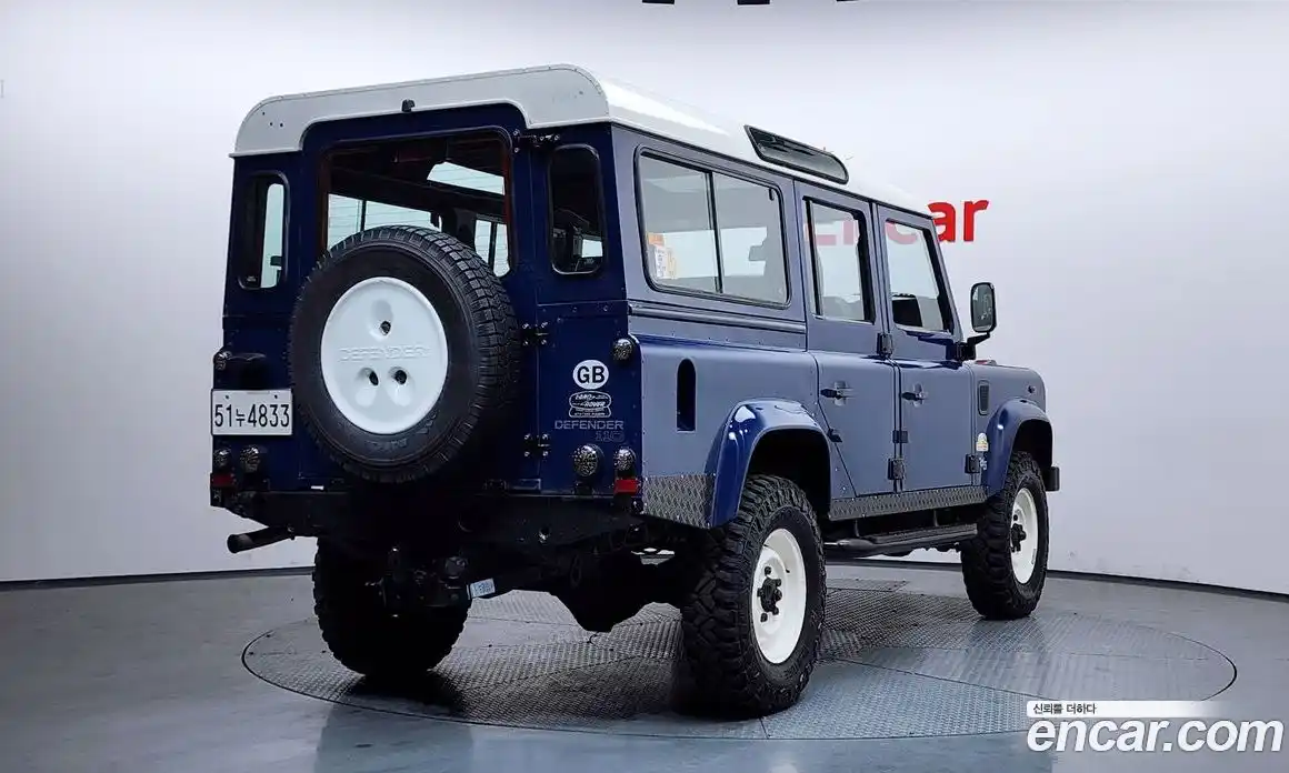 Land Rover Defender 2000 2.4 Механическая в Москве № 165965, фото 19