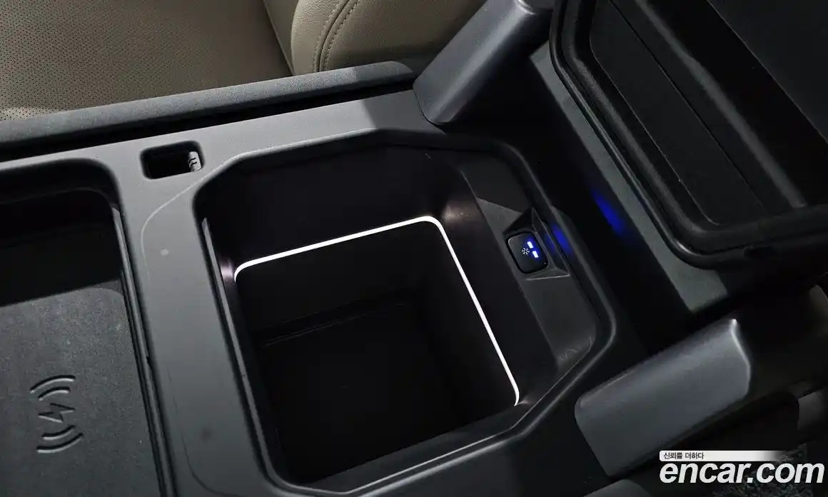 Land Rover Defender 2023 3.0 Автомат в Москве № 166191, фото 17