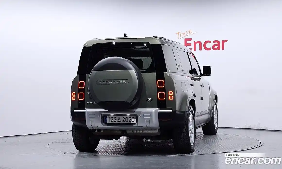 Land Rover Defender 2023 3.0 Автомат в Москве № 166191, фото 4