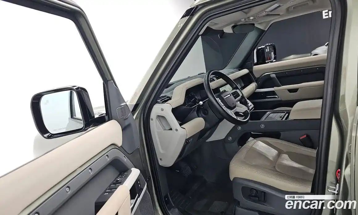 Land Rover Defender 2023 3.0 Автомат в Москве № 166191, фото 10