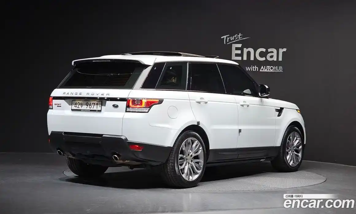 Land Rover Range-Rover Sport 2015 3.0 Автомат в Москве № 166420, фото 16