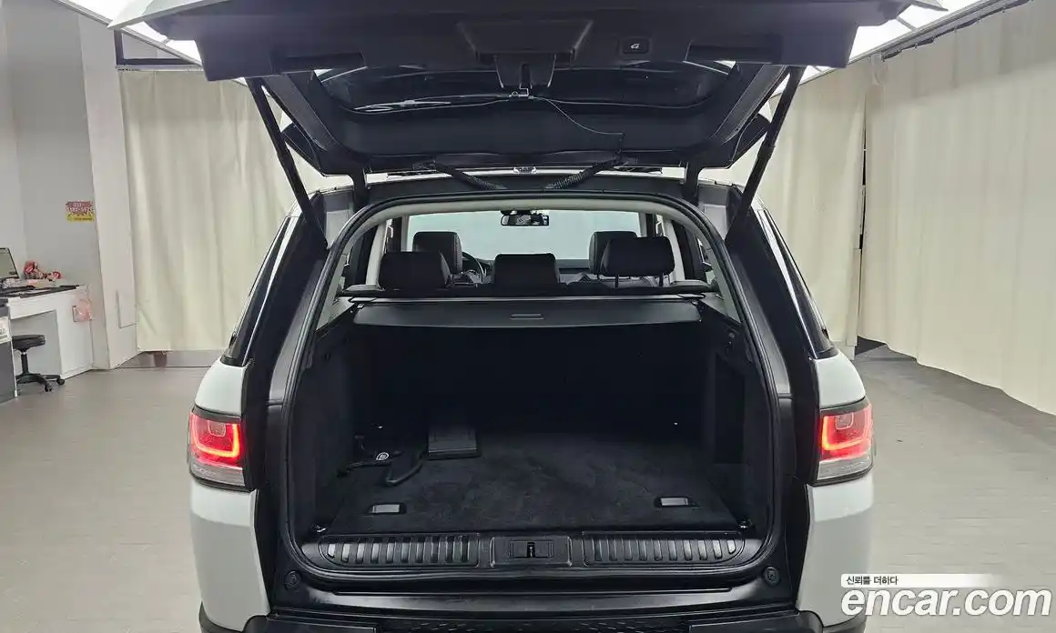Land Rover Range-Rover Sport 2015 3.0 Автомат в Москве № 166420, фото 5