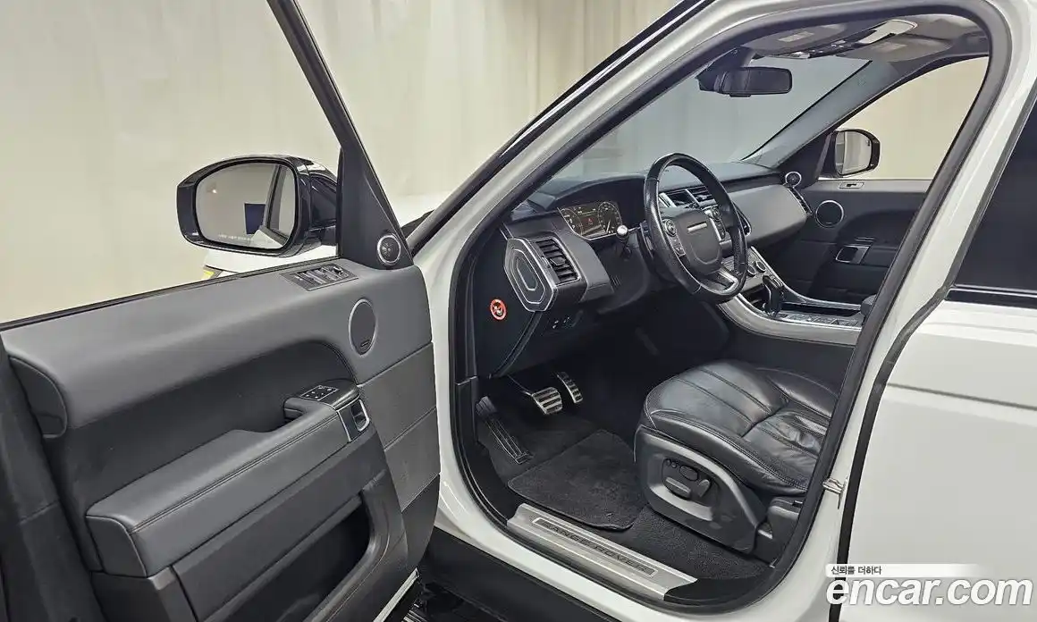 Land Rover Range-Rover Sport 2015 3.0 Автомат в Москве № 166420, фото 7