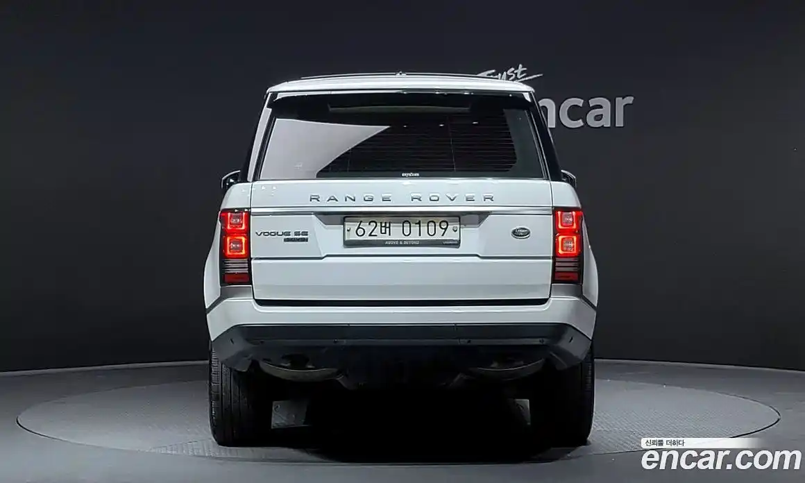 Land Rover Range-Rover 2016 4.4 Автомат в Москве № 166687, фото 14