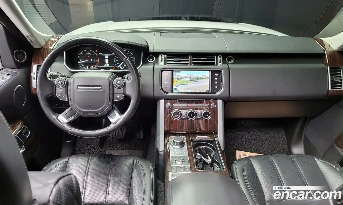 Land Rover Range-Rover 2016 4.4 Автомат в Москве № 166687, фото 8