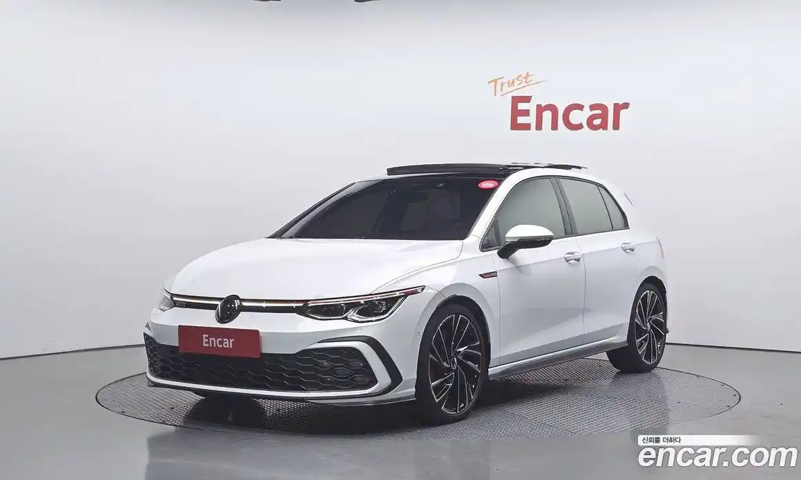 Volkswagen Golf 2024 2.0 Автомат в Москве № 168485, фото 1