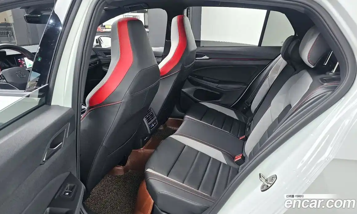 Volkswagen Golf 2024 2.0 Автомат в Москве № 168485, фото 12