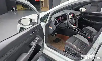 Volkswagen Golf 2024 2.0 Автомат в Москве № 168485, миниатюра 10