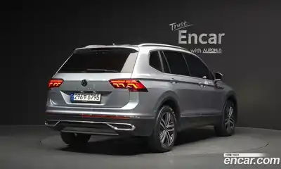 Volkswagen Tiguan 2022 2.0 Автомат в Москве № 168542, миниатюра 9