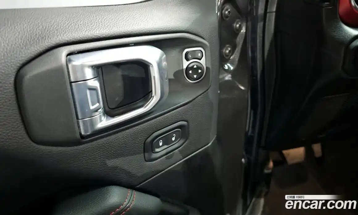 Jeep Wrangler 2023 2.0 Автомат в Москве № 169436, фото 13