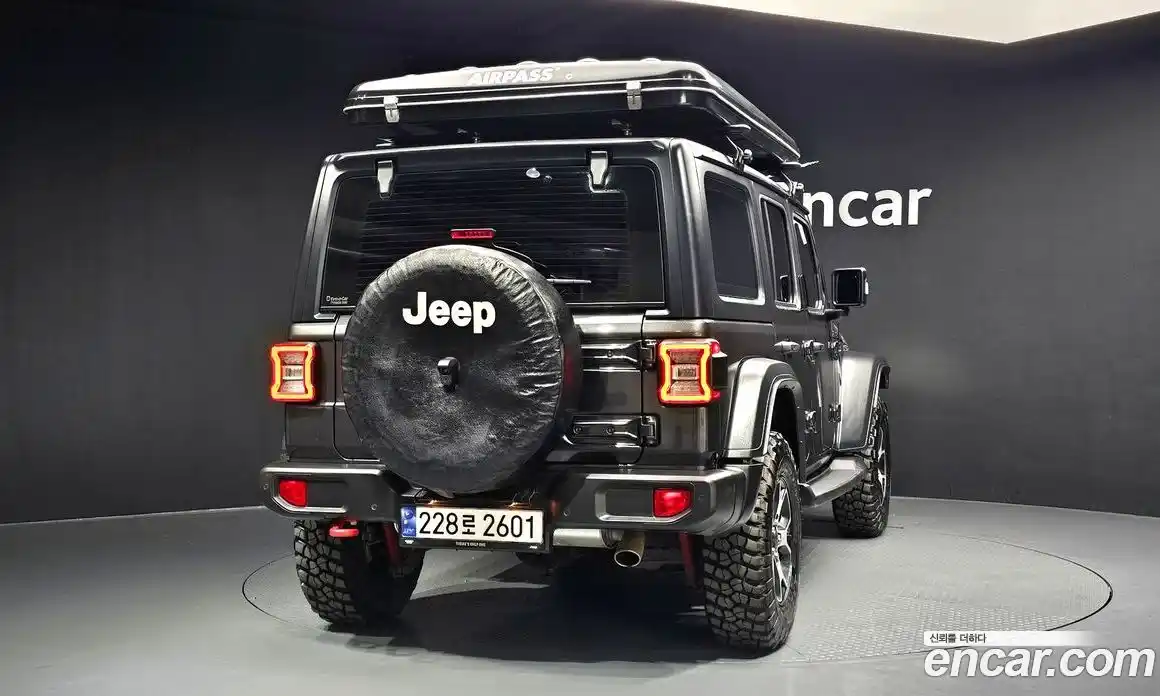 Jeep Wrangler 2023 2.0 Автомат в Москве № 169436, фото 4