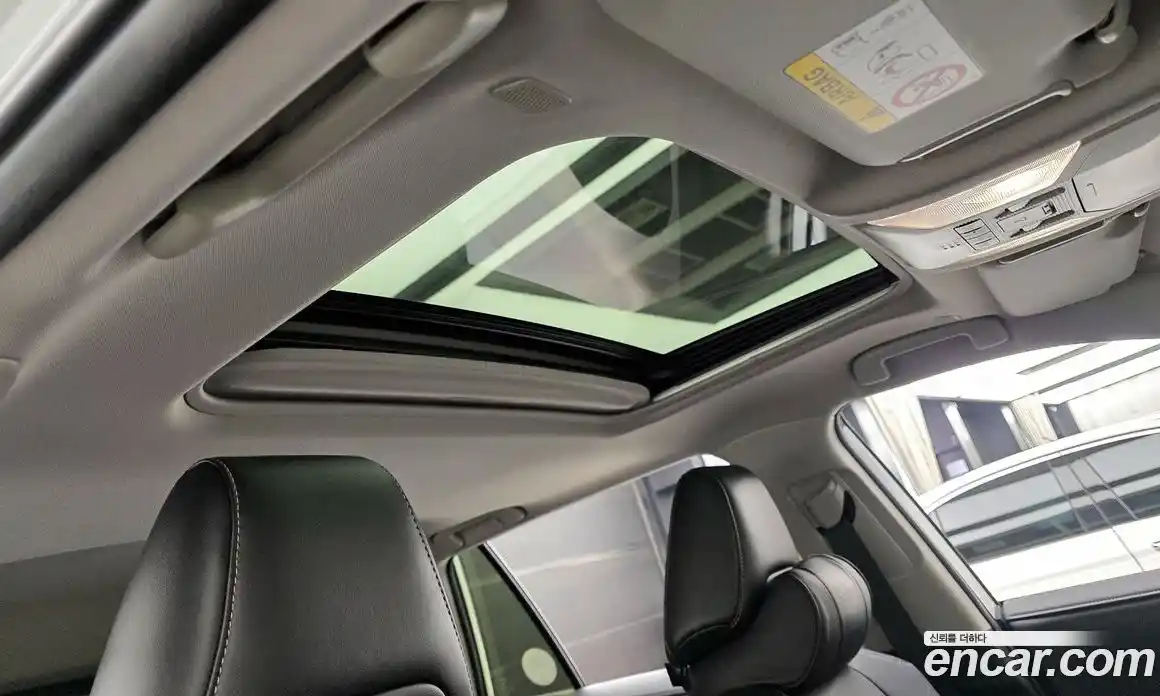 Toyota RAV4 2024 2.5 Автомат в Москве № 170187, фото 14