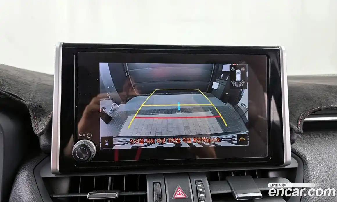 Toyota RAV4 2024 2.5 Автомат в Москве № 170187, фото 16