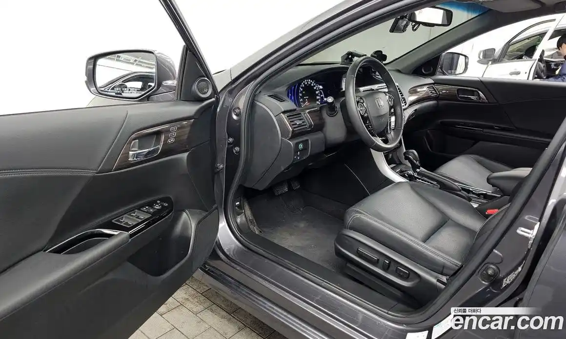 Honda Accord 2017 2.0 Автомат в Москве № 170615, фото 10