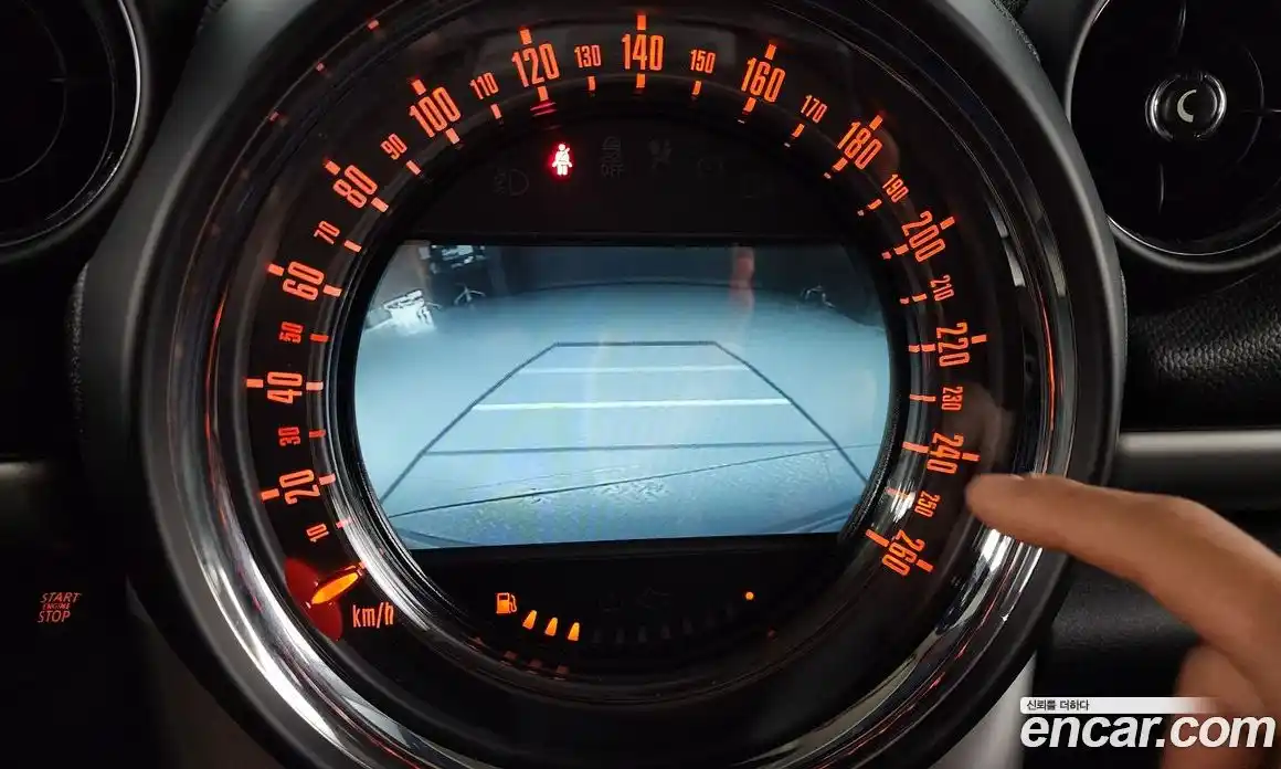 Mini Countryman 2015 2.0 Автомат в Москве № 172382, фото 16