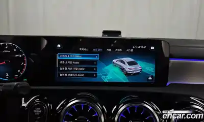 Mercedes-Benz CLA-Class 2023 2.0 Автомат в Москве № 174220, миниатюра 3