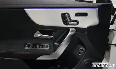 Mercedes-Benz CLA-Class 2023 2.0 Автомат в Москве № 174220, миниатюра 8