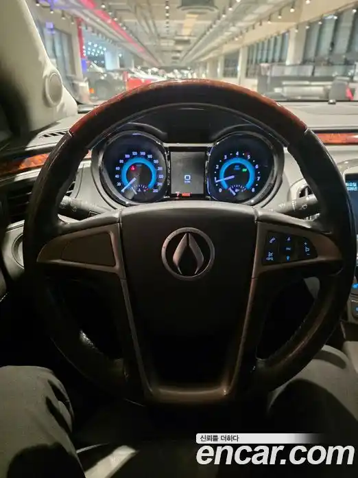 Chevrolet Alpheon 2012 3.0 Автомат в Москве № 176057, фото 12