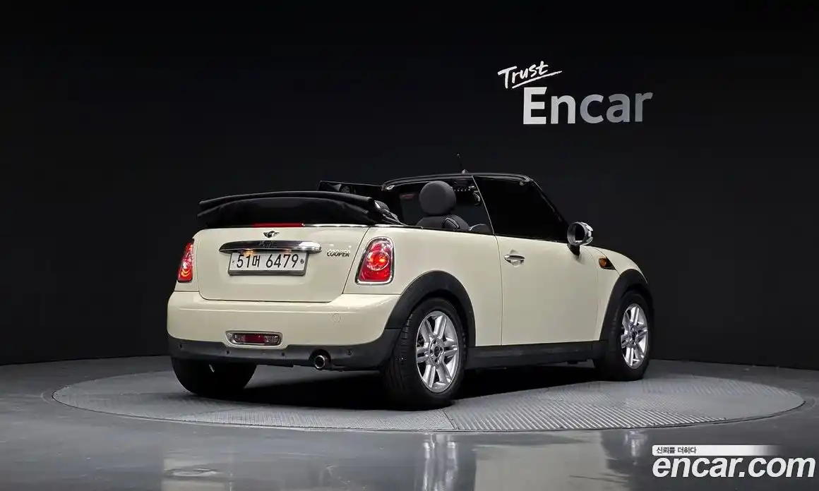 Mini Cooper Convertible 2012 1.6 Автомат в Москве № 177221, фото 19