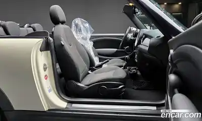 Mini Cooper Convertible 2012 1.6 Автомат в Москве № 177221, миниатюра 8