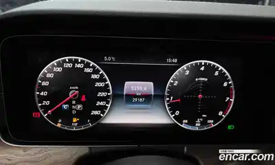 Mercedes-Benz E-Class 2018 2.0 Автомат в Москве № 178774, миниатюра 2